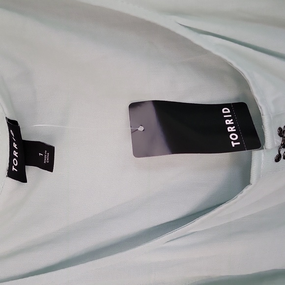 Torrid Women's Fit And Flare Sleeveless Blouse 1X Harbor Gray NWT - Picture 4 of 6